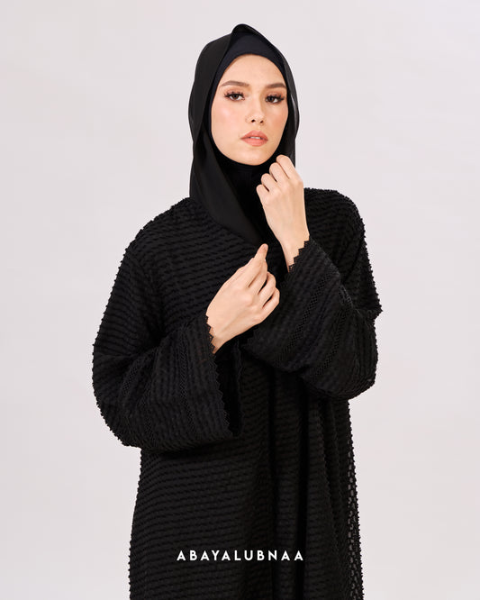 Amalina Abaya in Meteorite