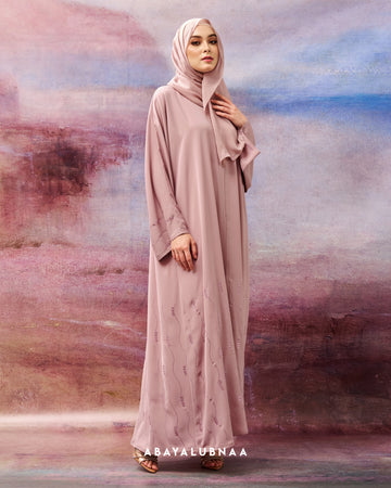 Eslima Abaya in Soft Pink