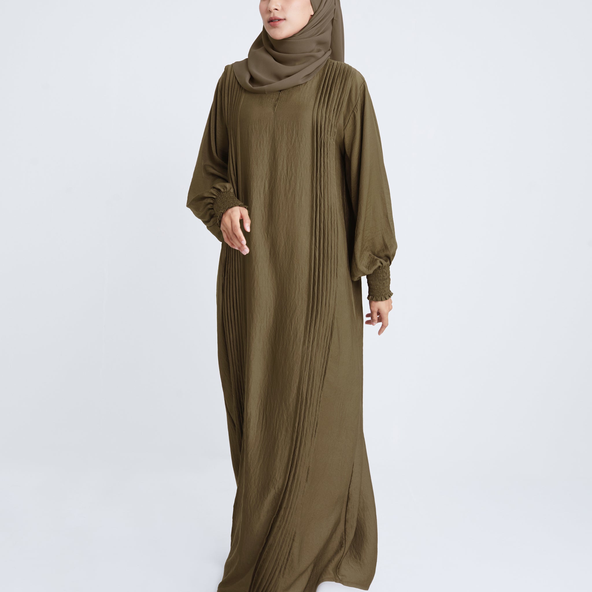 Hana Abaya in Olive Green