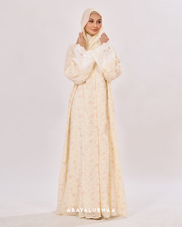 Isma Abaya in Pink