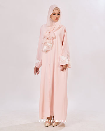 Maleeha Abaya in Pink