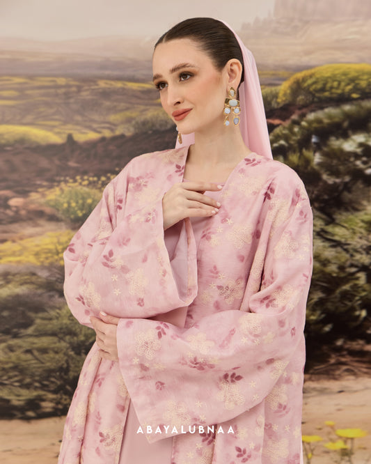 Violette Abaya in Pink