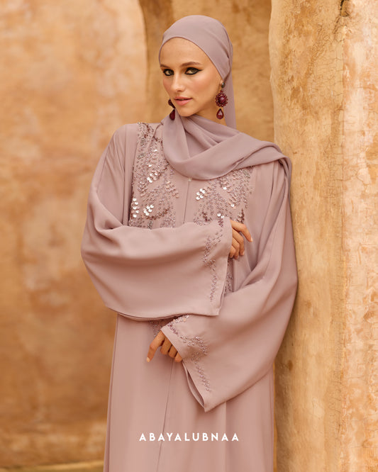 Yasmine Abaya in Pink