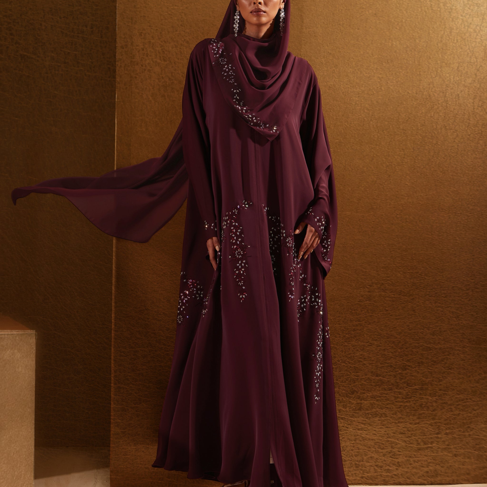Yusra Abaya in Maroon